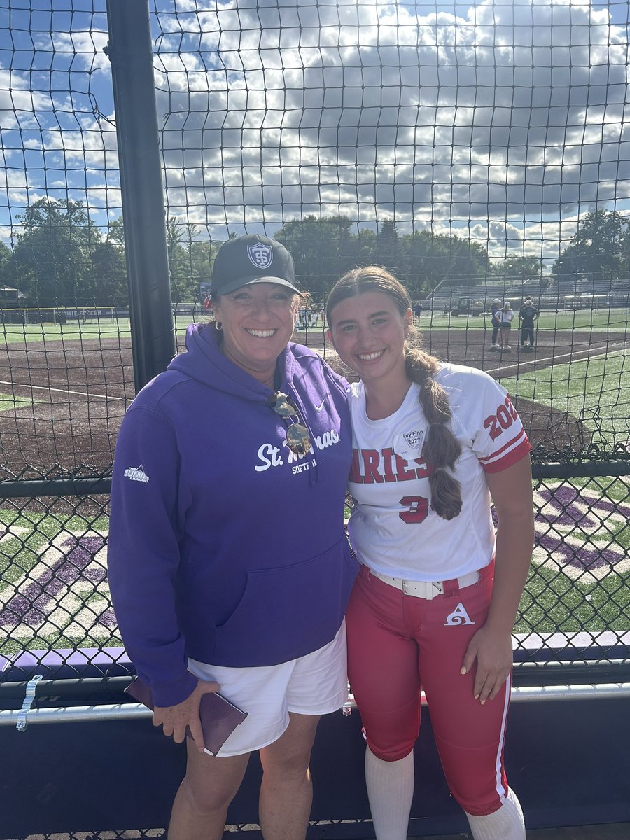 I had a blast at the <a href="/TommieSoftball/">St. Thomas Softball</a> camp on Sunday! Got some great hitting tips! Thank you <a href="/CoachBagzTrot/">Jennifer Trotter</a>. <a href="/iowa_aries/">Iowa Aries</a>