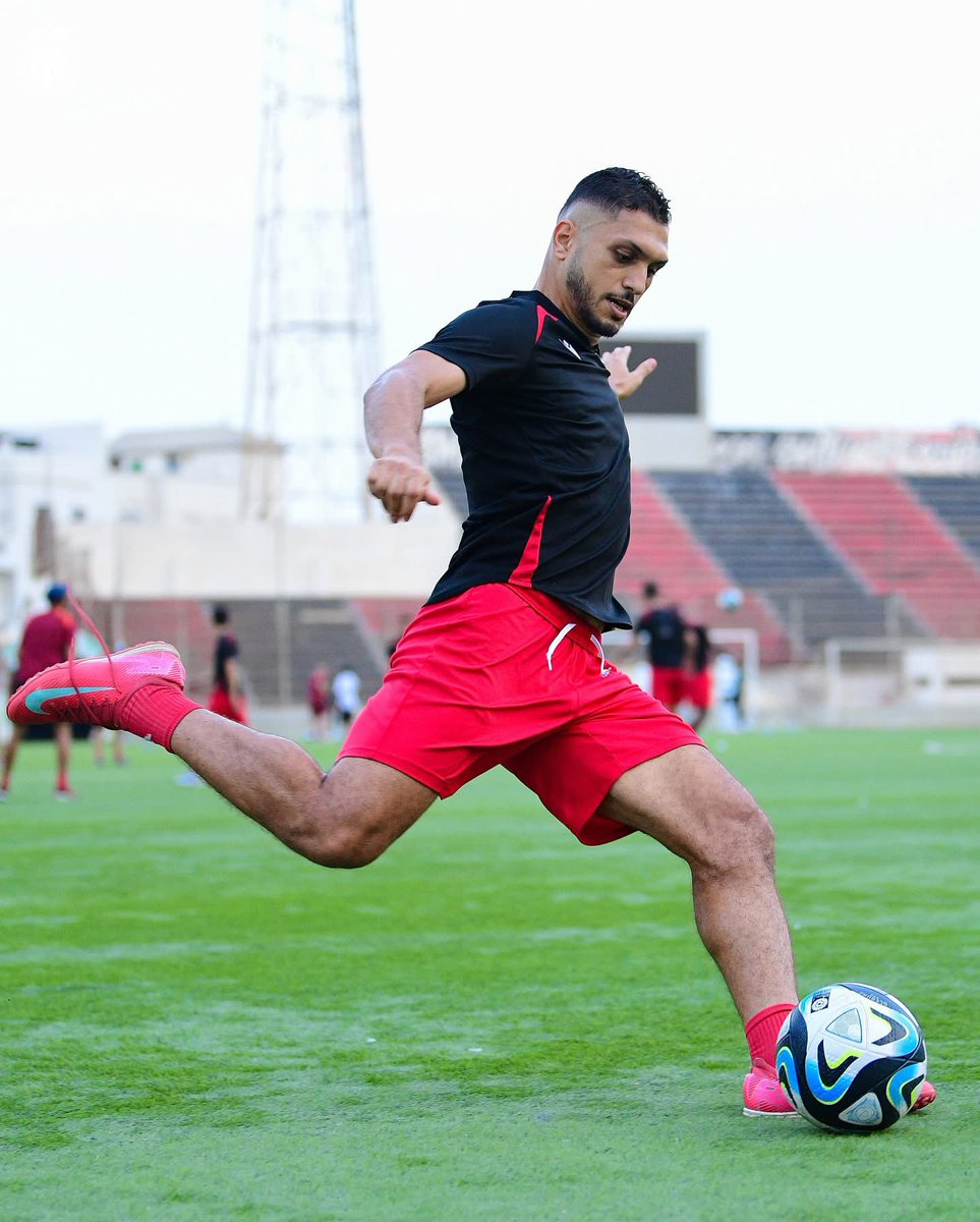 USMAofficiel's tweet image. Focus &amp;amp; Preparation 🆙

#Allezlesrouges 🔴⚫️