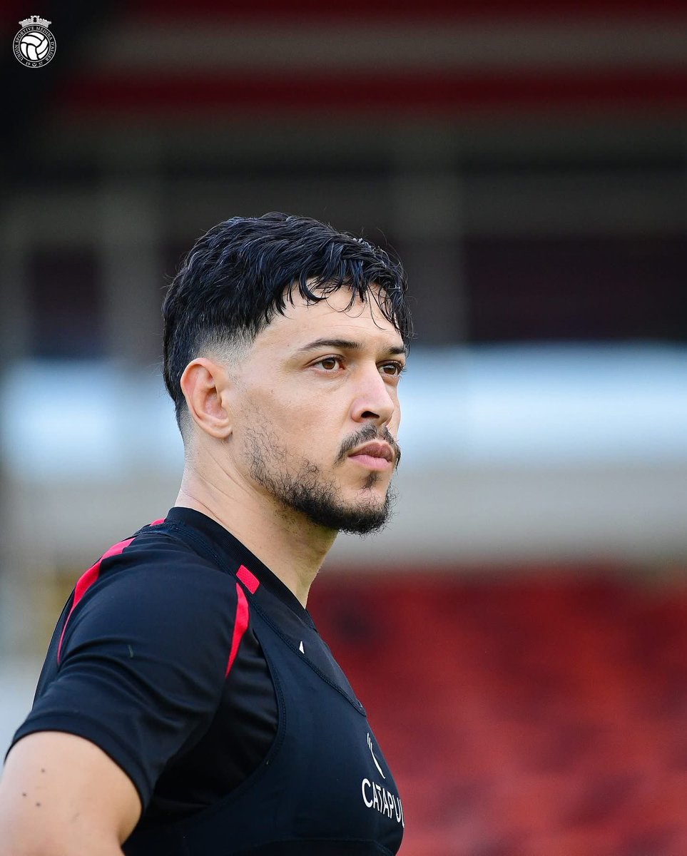 USMAofficiel's tweet image. Focus &amp;amp; Preparation 🆙

#Allezlesrouges 🔴⚫️