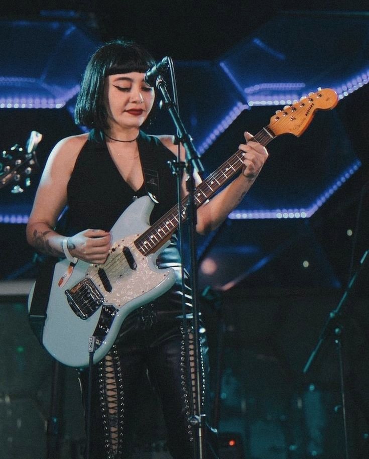 Los Bunkers Daily ☆ (@daily_bunkers) on Twitter photo 