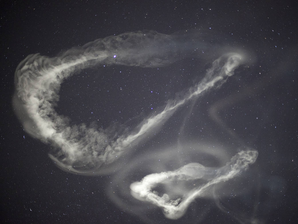 The first 2 TOMEX+ sounding rockets will release vapor tracers that will form milky, white clouds allowing us to “see” the winds in space. If you’re watching from the East Coast (NC to NJ), you might be able to see them!

*They could look slightly different from the photo below.