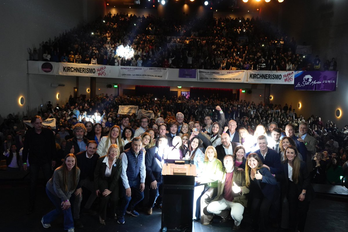 Sebastián Pareja (@spareja_) on Twitter photo No importa la violencia que ejerzan contra nosotros: no nos van a doblegar. Tenemos una misión y es hacer a la Argentina grande otra vez, le pese a quien le pese. VLLC! <a href="/JMilei/">Javier Milei</a> No importa la violencia que ejerzan contra nosotros: no nos van a doblegar. Tenemos una misión y es hacer a la Argentina grande otra vez, le pese a quien le pese. VLLC! <a href="/JMilei/">Javier Milei</a>