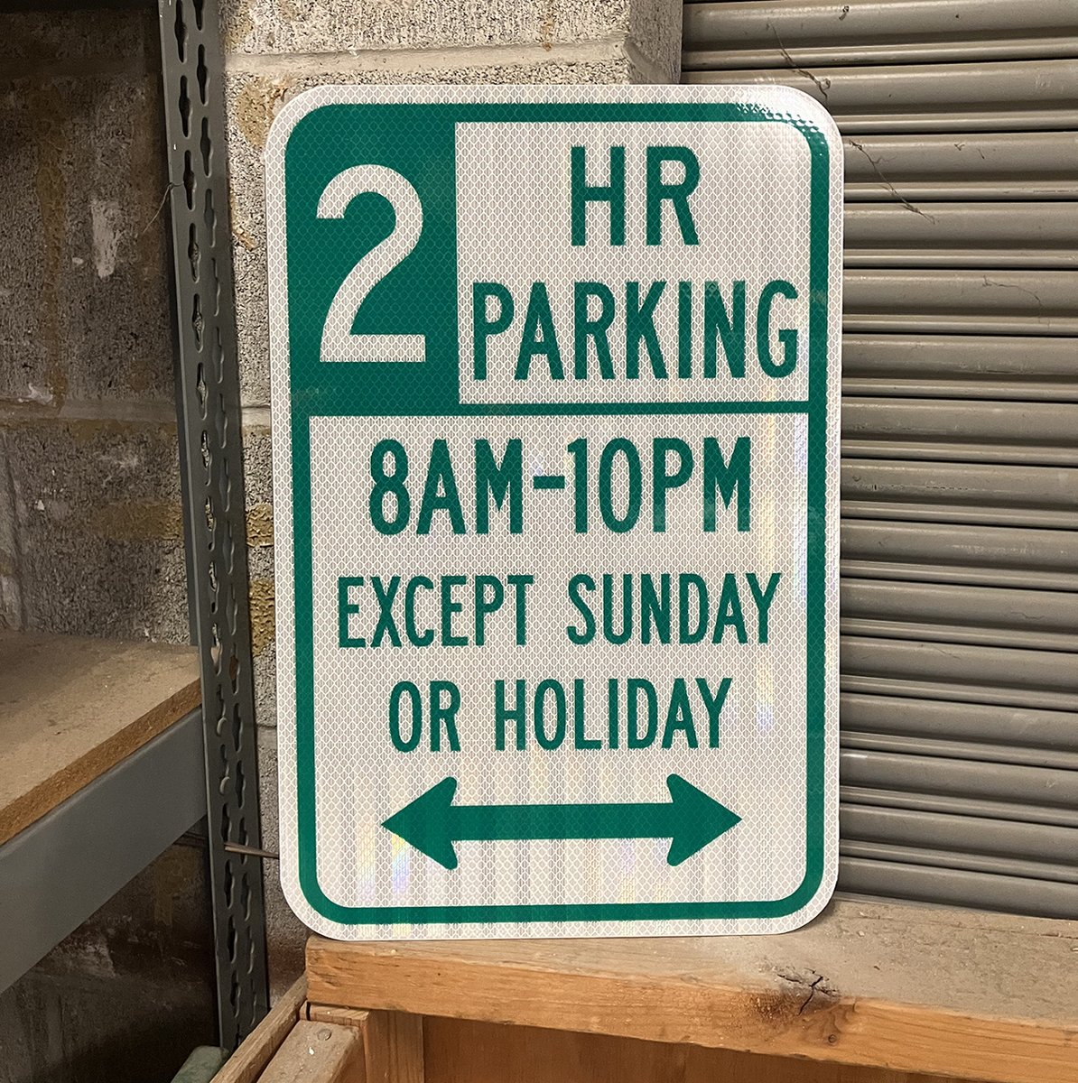 New two-hour parking limits are coming to Mercer Island's Town Center. Adopted by the City Council (Ordinance # 25C-03 / AB 6678), this change aims to increase parking availability. The limit is in effect from 8 am to 10 pm, Monday-Saturday. Learn more: letstalk.mercergov.org/town-center-pa…