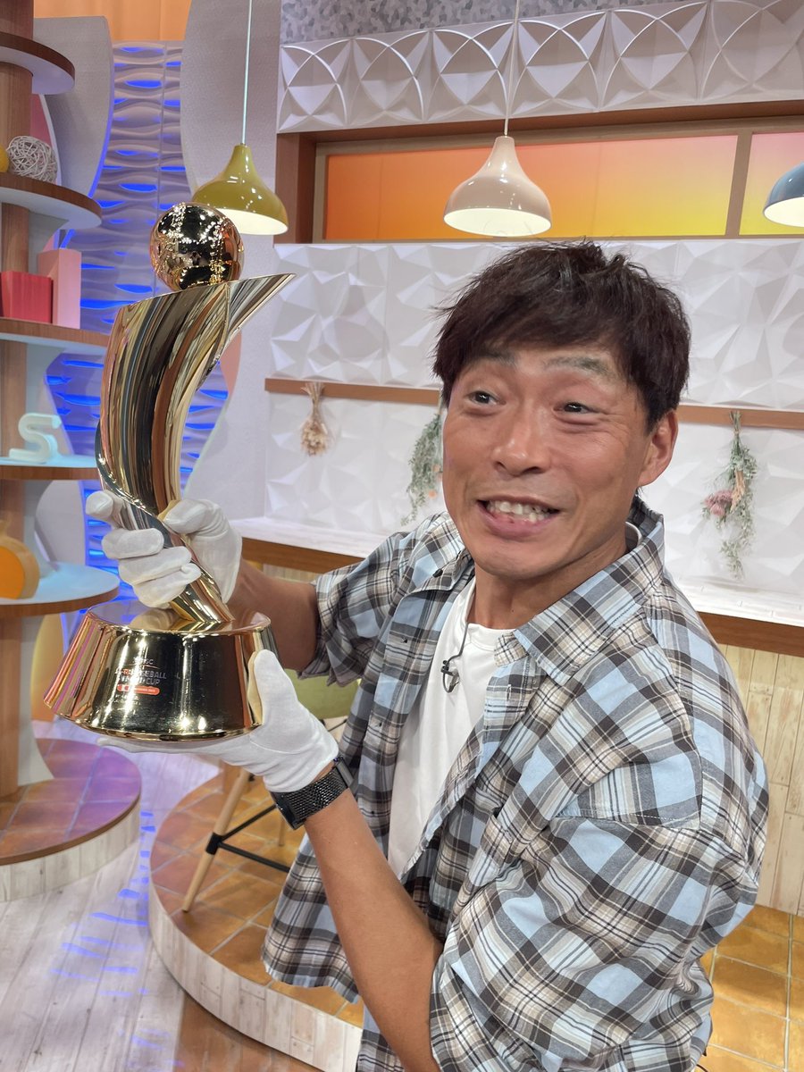 昭和55年9月29日／珍品・ほんものは誰だ！出場記念トロフィー【日本