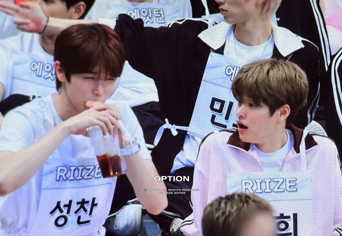 hambin02's tweet image. 20250825

表情よwwwwwwwwwww

#RIIZE #라이즈 #ライズ #쇼타로 #ショウタロウ #은석 #ウンソク #성찬 #ソンチャン #원빈 #ウォンビン #소희 #ソヒ #앤톤 #アントン