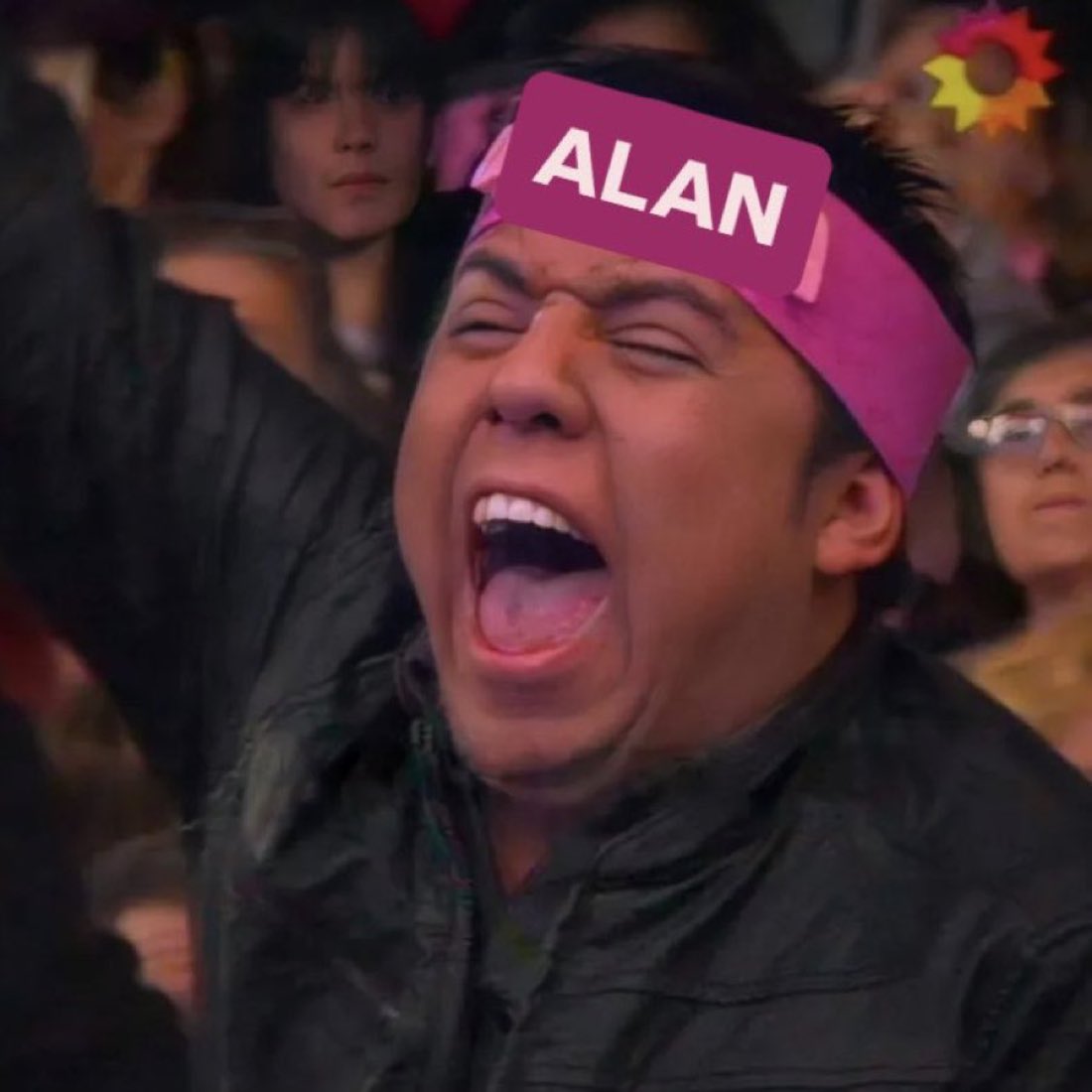 *enfocan a Alan*
yo automáticamente: 
#LaVozArgentina