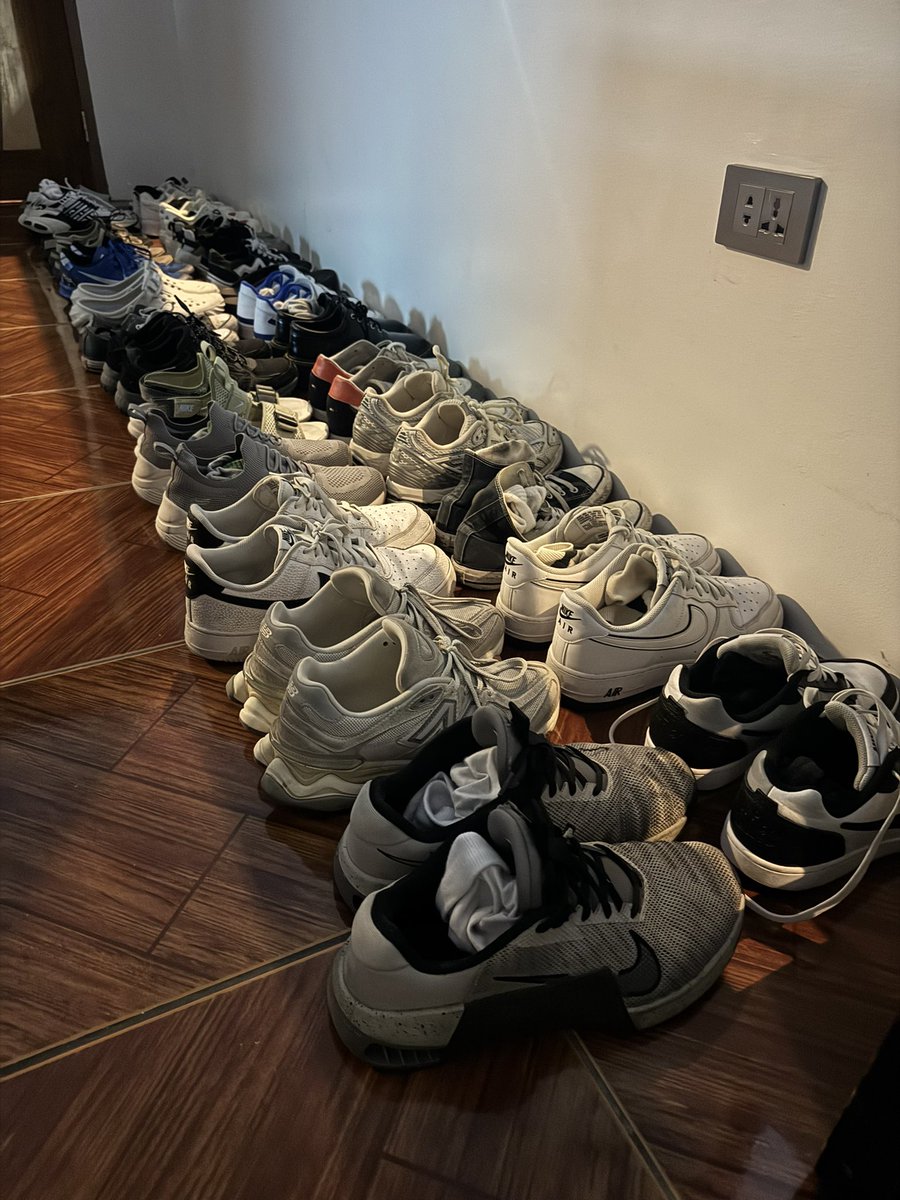 schoolboyscrib1 tweet picture