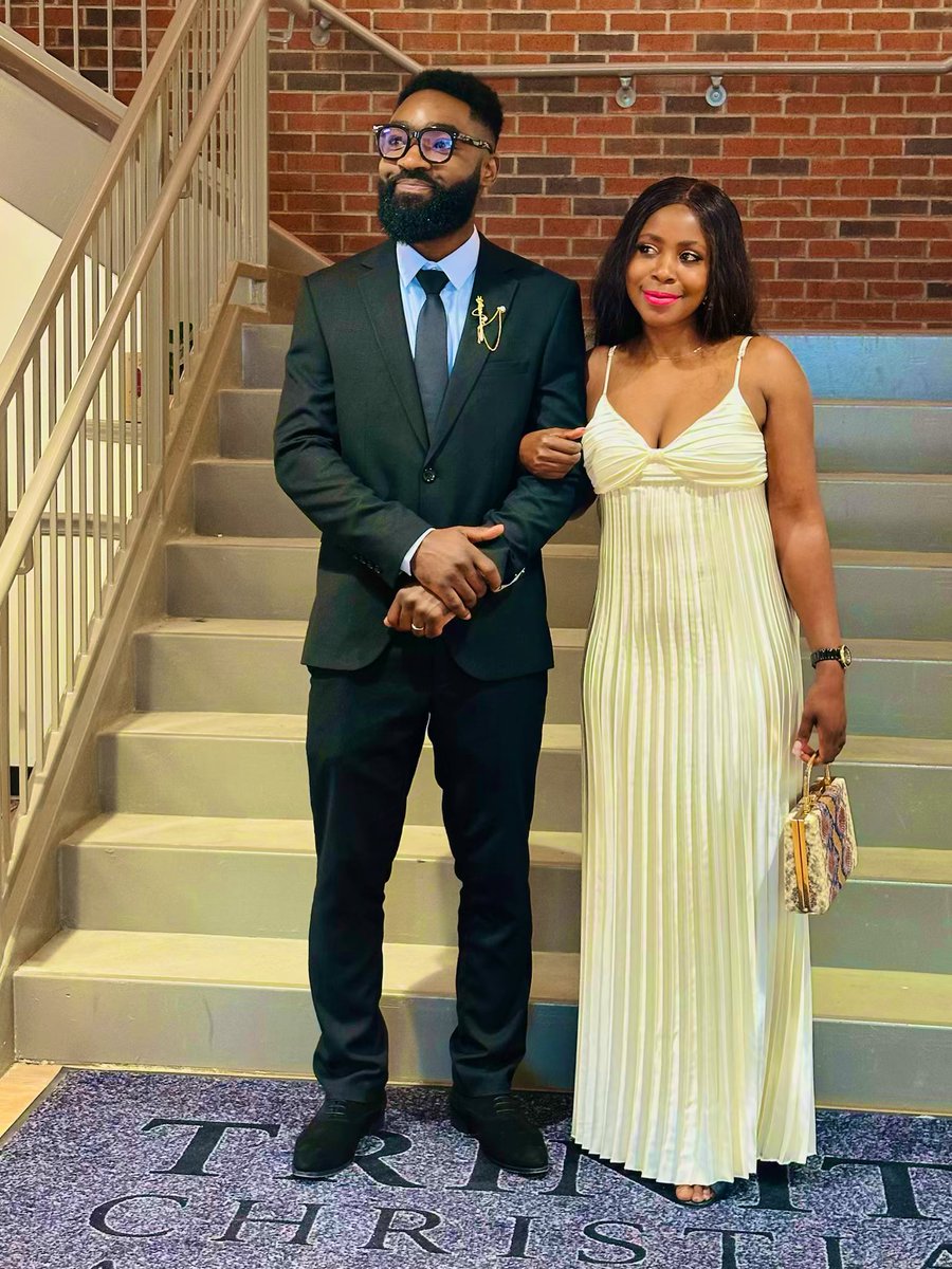 Chukaschals's tweet photo. I told my LOVER wife this one day 
That♥️: if you see a different me, it means I saw the real you.! X-Song Residuals🇺🇸 https://t.co/TRqh9qIKKH