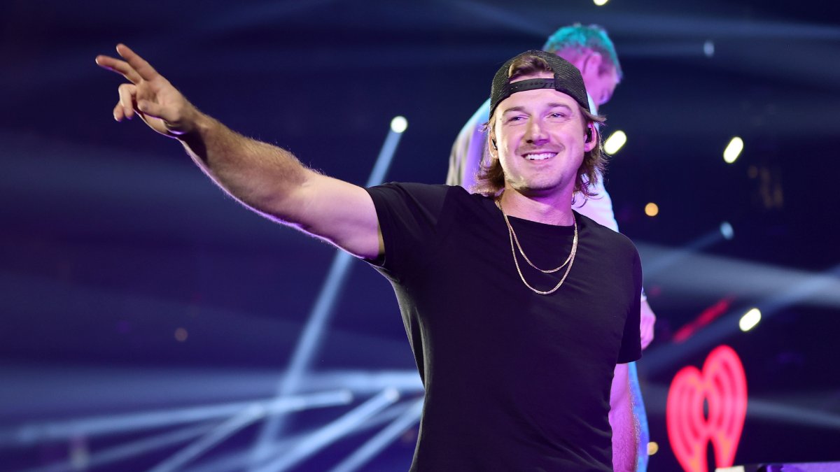 Morgan Wallen’s Sister Ashlyne Wallen Is Engaged — See The Stunning Ring | B95 b95radio.iheart.com/content/2025-0…