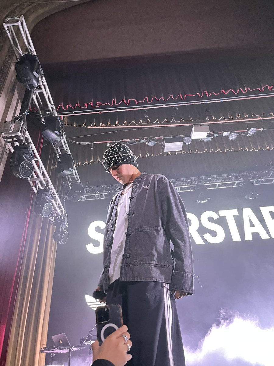 Superstar.