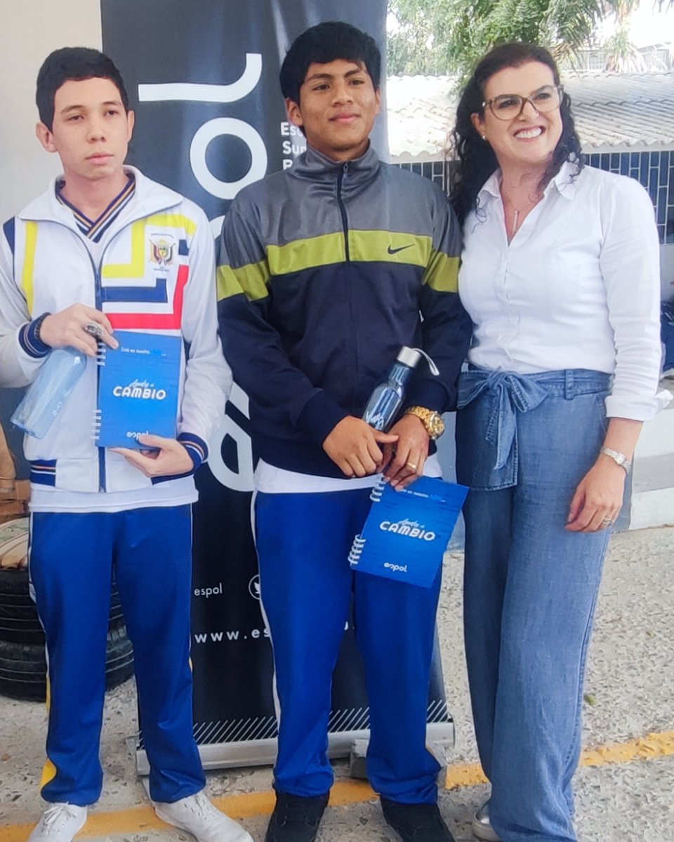 ¡Sembramos inspiración STEM en las nuevas generaciones!

El pasado viernes compartimos con jóvenes de la Unidad Educativa Teodoro Wolf en Santa Elena, el fascinante mundo de la minería con inclusión y equidad.