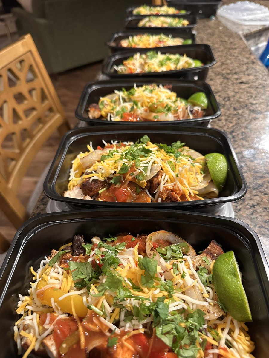 Tucker Lee (@tuckerleebb) on Twitter photo Getting some meal prep done for this week! This week is chicken fajitas.
Currently trying to get 205lbs by February. I’m at 182lbs as of today. Follow along with me as I track my progress this offseason!!
<a href="/TheLABKCpd/">The LAB KC</a> <a href="/USNATSKC/">US Nationals KC</a> Getting some meal prep done for this week! This week is chicken fajitas.
Currently trying to get 205lbs by February. I’m at 182lbs as of today. Follow along with me as I track my progress this offseason!!
<a href="/TheLABKCpd/">The LAB KC</a> <a href="/USNATSKC/">US Nationals KC</a>