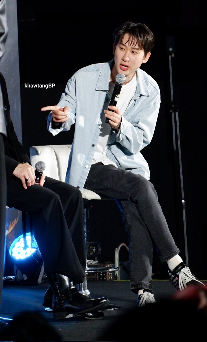 KhawtangBP's tweet image. มาดู RevampSeries กันเยอะๆนะฮะ 🥰 ซีรีส์ตลกน่ารัก มีแวมไพร์บ๊องที่คอยตามจีบน้องปัณณ์ 🤭 รับรองขำทั้งเรื่อง แน่นอนฮะ กำกับโดยคูมต้าวอโลนนิว 😁

#aloneww
#RevampSeriesEP1