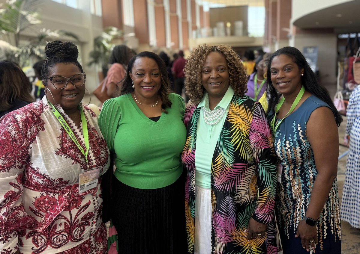 W.Williams tweet media