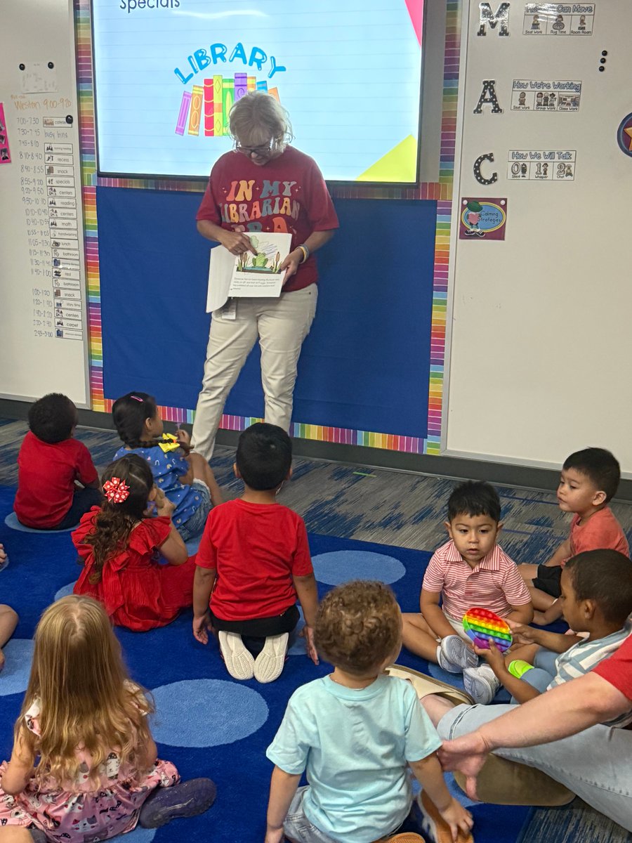 Library day in PreK-3! 📚