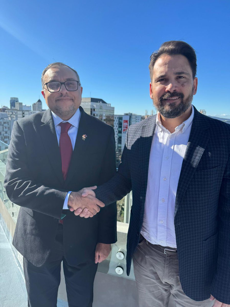 Delighted to meet CEO <a href="/simonjbridges/">Simon Bridges</a> of <a href="/aklchamber/">Auckland Business Chamber</a>; discussed immense potential for Auckland businesses to participate in the dynamic 🇵🇰 economy. Look forward to working closely with Auckland Chamber to deepen mutually beneficial economic linkages.