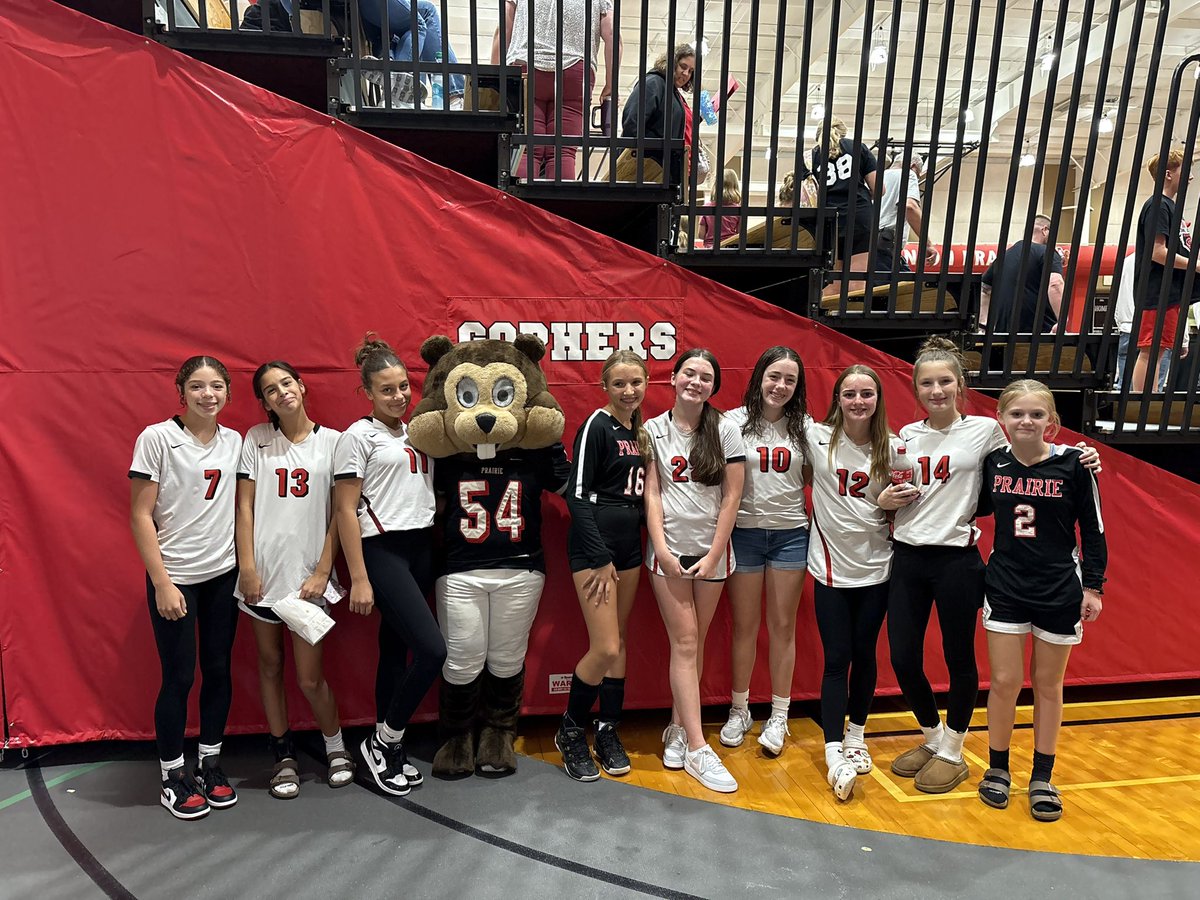 CPGopherVball's tweet image. The game didn’t go how we hoped but it was great to celebrate our youth nonetheless! Thank you coaches &amp;amp; parents for supporting the sport we love!
JV: 11-25,13-25
V: 9-25,4-25,12-25
PS our cheerleaders and mascot are the best! @Gopher_Cheer 
@GopherAD @CPHSGophers @CPElem @ihsvca