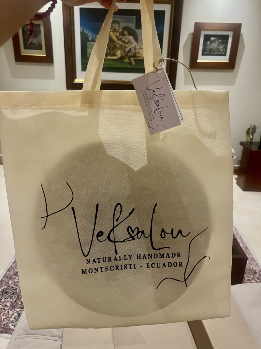Gracias por la confianza!!! Se va fuera del país, es grato para nuestra marca #VeKaLou #HandMade #Montecristi cruzar fronteras