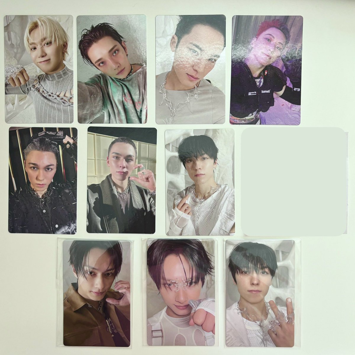 - SVT right here japan shoulder strap: $17
- vernon we make you rubber bracelet: $7
- happy burstday photocards: quote your own (reasonable) price/pay what you want!