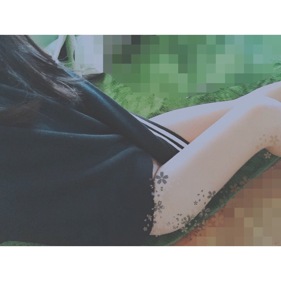 女の欲望凄すぎwww 保育士やら看護師やらドM娘ww 出会いなくて人肌恋しいらしいw ⇒ tinyurl.com/4rxbbbea 殿方、急いで慰めてやれwww