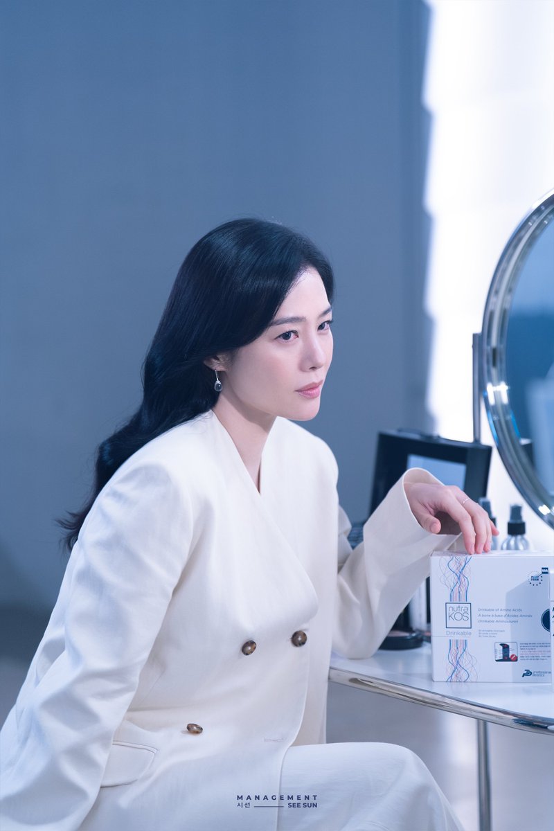 [#김현주]

김현주, 믿기지 않는 동안 비주얼…'무결점 완벽 미모'

🔗 naver.me/xg7NFqMu 

#KimHyunJoo #누트라코스 #NutraCOS