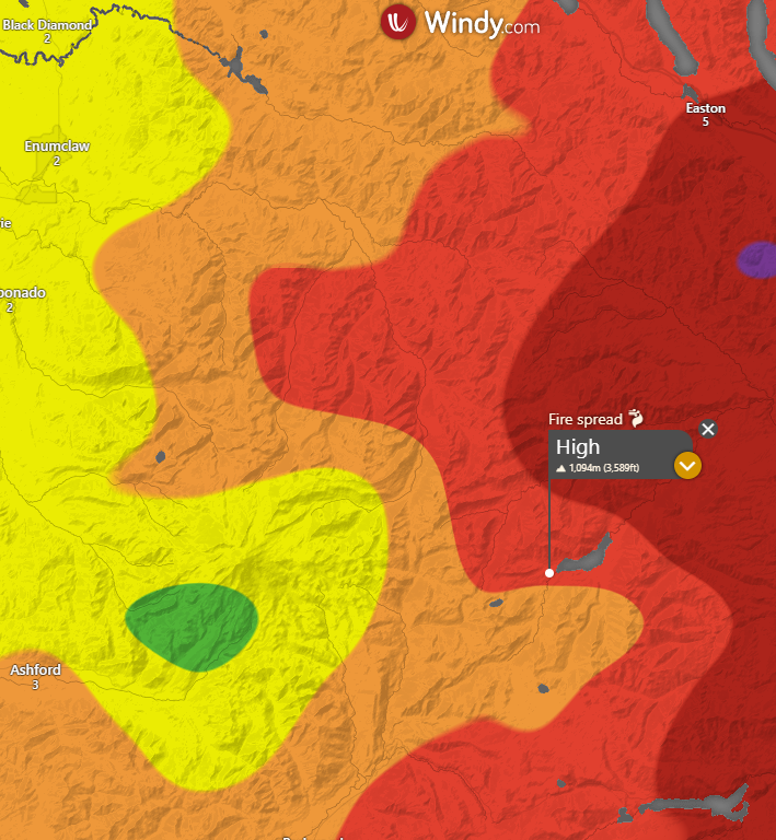 Wa_fire_watch's tweet image. #WildcatFire A new wildfire in the Cascades has popped up! 10 acres in size with air support coming in, 1 attack plane overhead with 2 scoopers just arriving... this is likely due to thunderstorms which were east of Mt. Rainer... Expect more possible fire starts later... #wawx