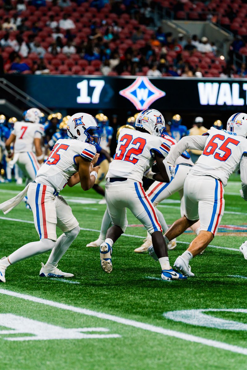 _gabrielwatson's tweet image. Year 1 varsity high school 🏈 loading ! 
#focused #determined 
#classof2029 #runningback
@WaltonRecruits @PrepRedzoneGA @Coach_Bumper @CoachMcknight_ @coachdbrunner @RecruitGeorgia 
@itgnext_georgia @sixstarfootball