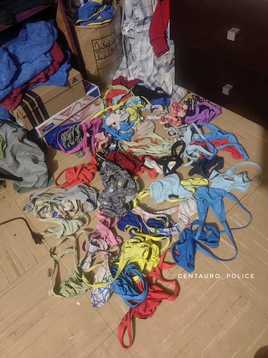 Que put@ flojera tener que lavar calzones 😭😭😭😭