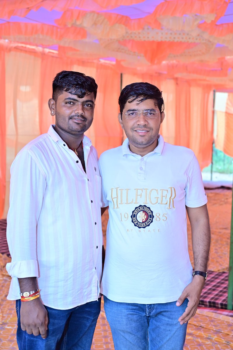 NarpatRajBarmer's tweet image. आडेल ग्राम पंचायत मे गतदिवस श्री वागसिंह जी सुपुत्र श्री देदाराम जी सारण के सुपुत्र अनुज जोगाराम सारण के विवाह समारोह मे शामिल होकर बधाई एवं शुभकामनायें दीं!
#Adel #Marriage #Function