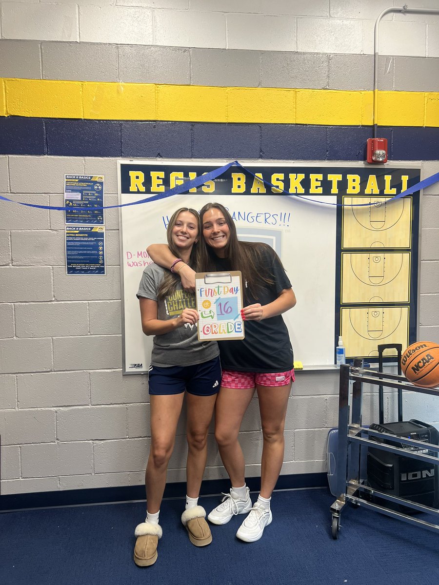 RegisRangersWBB's tweet photo. First day of school in the books for our 2025-2026 Regis Rangers Women’s Basketball team! New year same goals! Our rangers are ready to crush it in the classroom and on the court! 
#rangerup 💙💛📚
#firstdayofschool https://t.co/ySqnwE4EXj