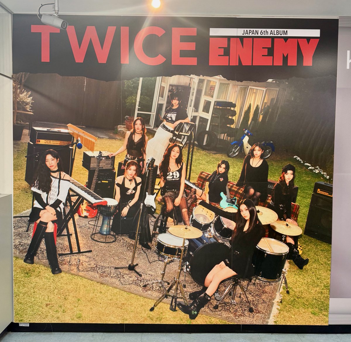 タワーレコード名古屋近鉄パッセ店 (@tower_kintetsu) on Twitter photo 【#TWICE】
JAPAN 6th ALBUM『#ENEMY』
入荷しました🚚✨
🎁タワレコ特典
クリアトレカ (全10種ランダム)
パッセ店ではチェキ抽選会開催中🎊✨
チェキ抽選はお取り置き不可、
無くなり次第終了となります💦
twicejapan.com/news/detail/18…
#트와이스
#TWICE_ENEMY
<a href="/JYPETWICE_JAPAN/">TWICE JAPAN OFFICIAL</a>
#パッセKPOP 【#TWICE】
JAPAN 6th ALBUM『#ENEMY』
入荷しました🚚✨
🎁タワレコ特典
クリアトレカ (全10種ランダム)
パッセ店ではチェキ抽選会開催中🎊✨
チェキ抽選はお取り置き不可、
無くなり次第終了となります💦
twicejapan.com/news/detail/18…
#트와이스
#TWICE_ENEMY
<a href="/JYPETWICE_JAPAN/">TWICE JAPAN OFFICIAL</a>
#パッセKPOP