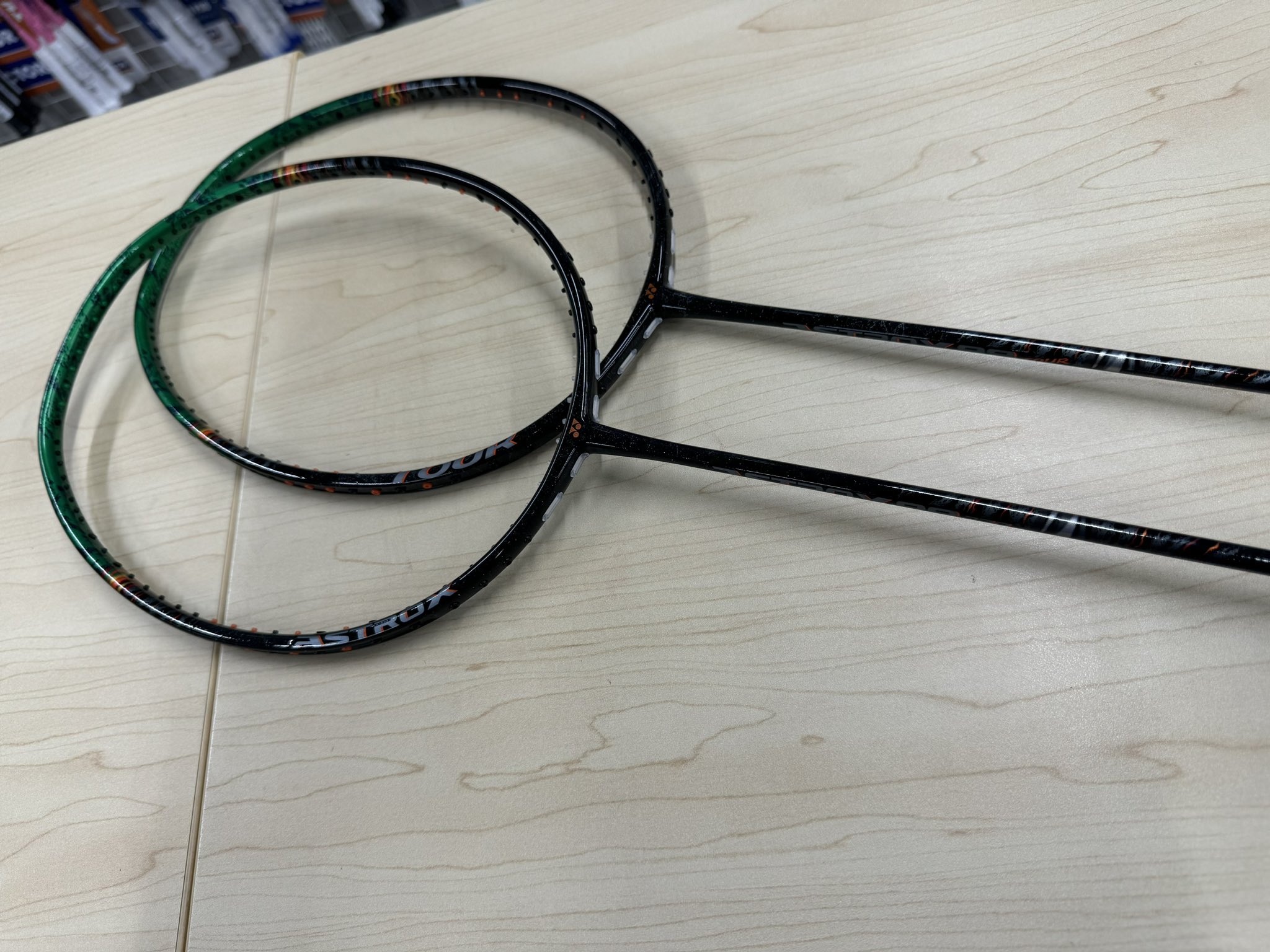 ま〜♩アストロクス99PRO YONEX バドミントンラケット ヨネックス アストロクス99プロ