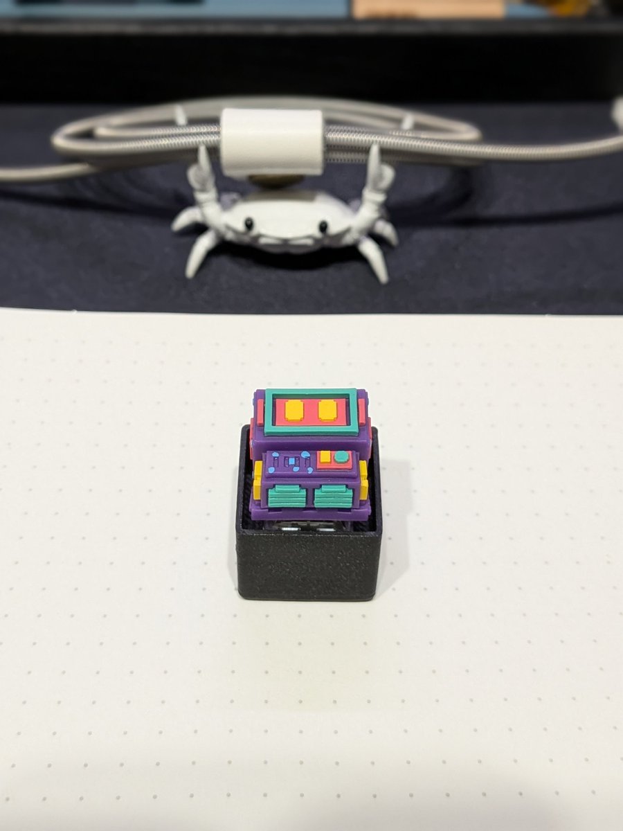 puriko69x's tweet photo. ピクセルロボットなパープルが届きました
ちゃんとドット絵みたいになってて面白い
迅速発送いつもありがとうございます!
#自作キーボード
#TALPKEYBOARD さま https://t.co/gHT6yJNwv9