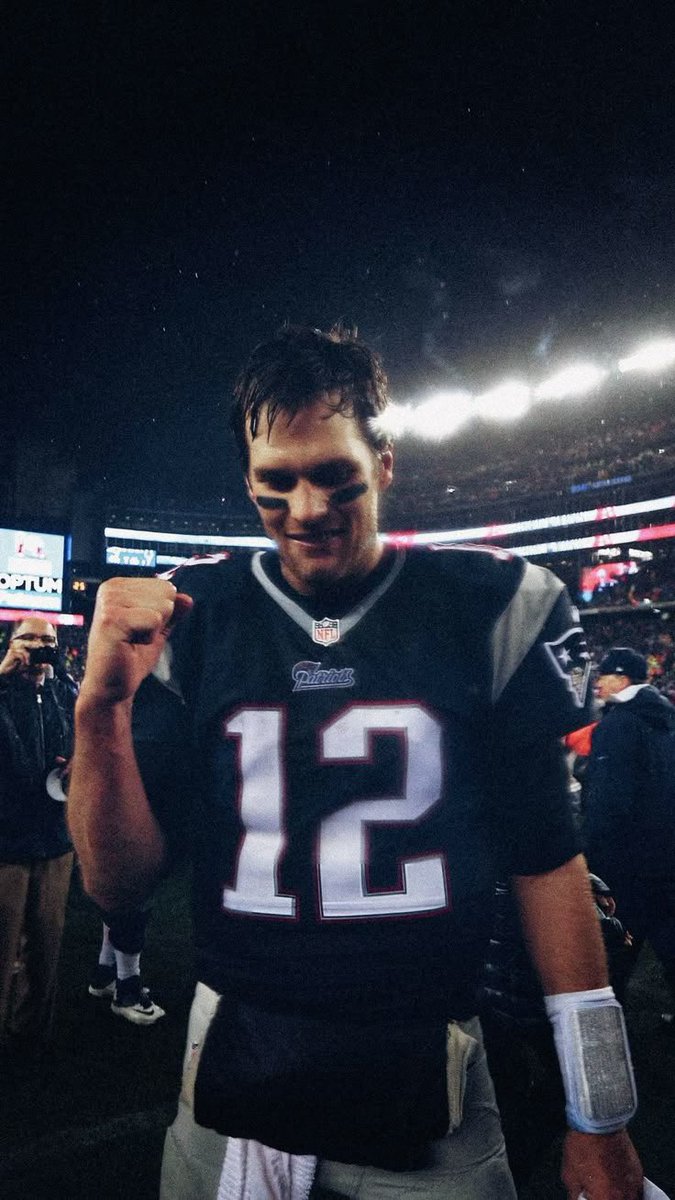 NFL_sts's tweet image. ¿Cómo se relaciona el futbol americano con la vida real? ¿Qué tienen en común un QB en 4th &amp;amp; 10… y tú al tomar una decisión difícil que puede cambiarlo todo?

Estás solo.
Aunque tengas gente alrededor, la responsabilidad es solo tuya.
Y el margen de error es nulo.

4th &amp;amp; 10.…