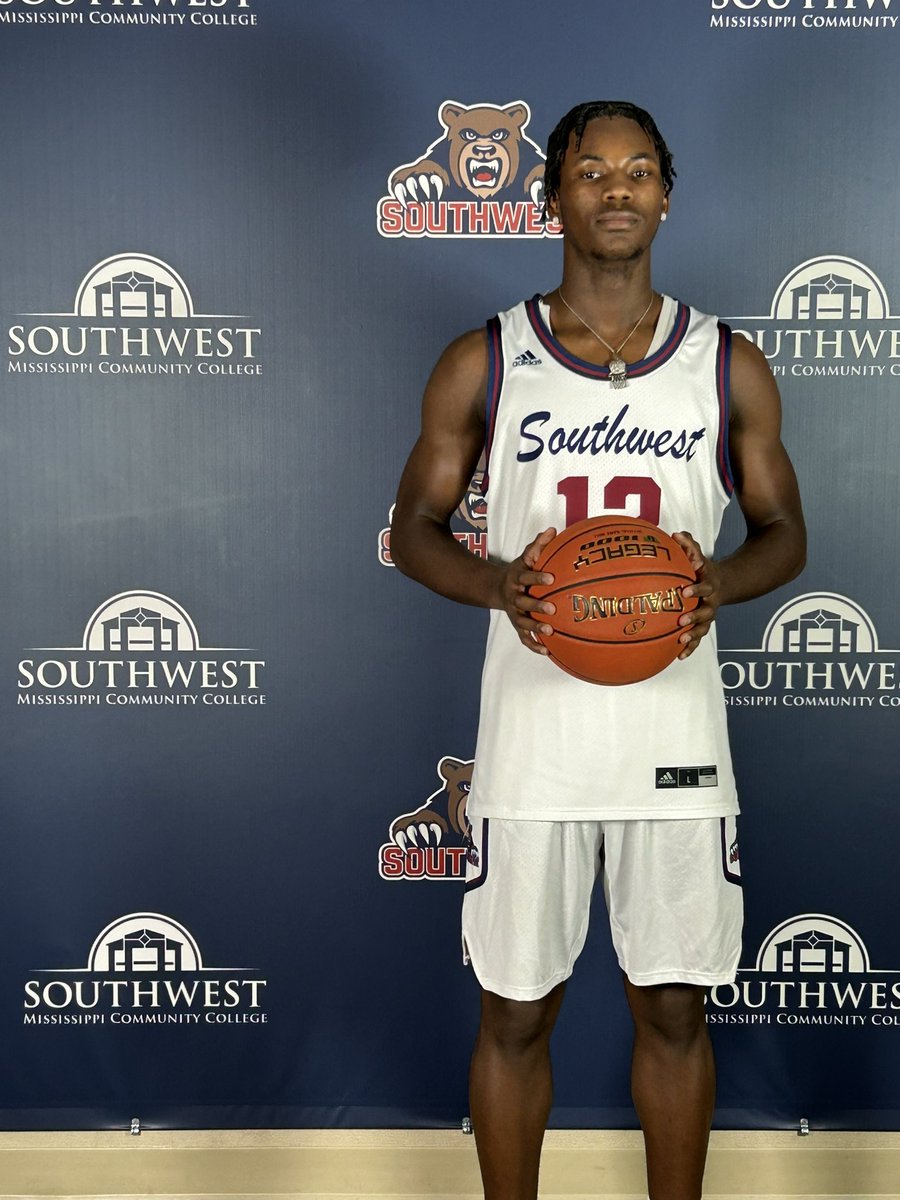 GulfportBoysBB's tweet image. 🗣️🗣️Shoutout to Morris Robertson Jr on his visit to Southwest Community College‼️
The best is yet to come‼️
#NextLevelAdmirals
#GCode