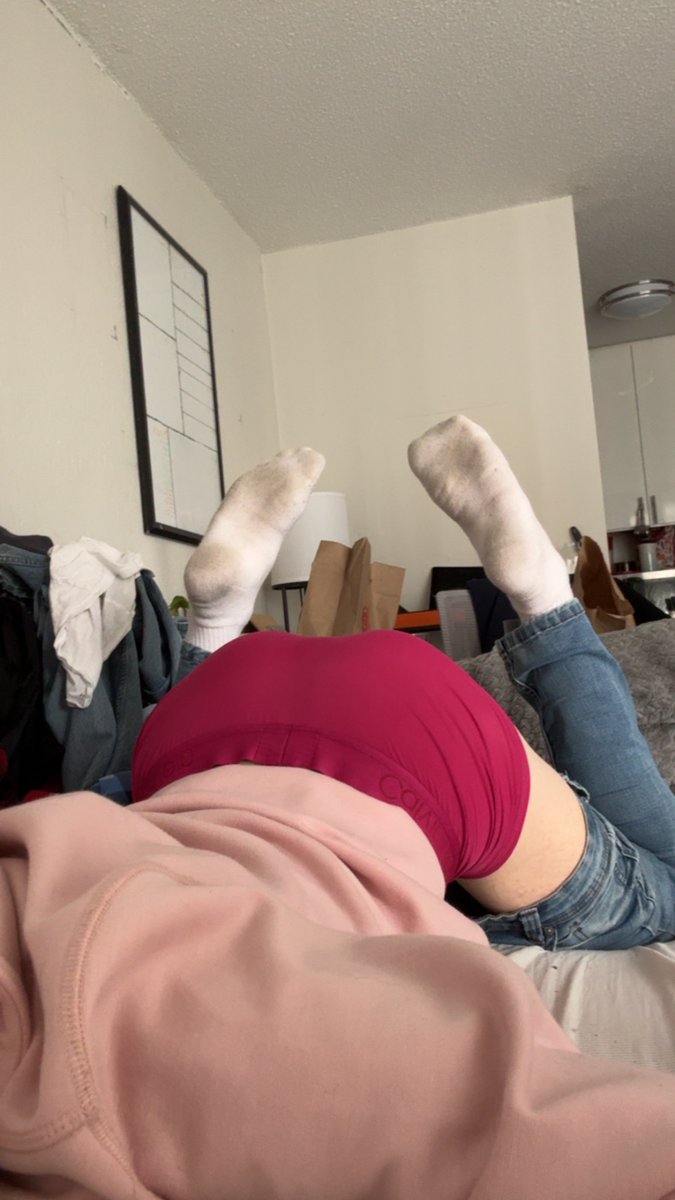 let them eat cake… 😝🍰

#gaynsfw, #gaysf, #gaysanfrancisco, #gayboy, #twink, #twinkboy, #redheadmen, #powervers, #gaypowervers,  #ofmen, #gaycontentcreator, #onlyfanspromo