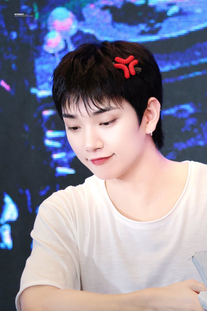 SEVENTEEN - seventeen JOSHUA ジョシュア　洪知秀 attacca 特典 𝐒𝐭𝐚𝐫𝐫𝐲 on X: 