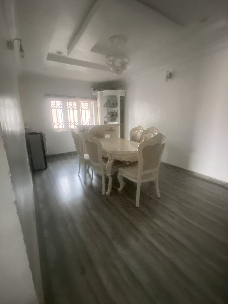 IYIOLAOLAMIDE9's tweet photo. Completely 3&amp;2 bedroom apartment with full tired with pop with kitchen with wardrobe with water heater with CCTV camera With faced &amp;Gated 

Located @ Oroki estate extension  at Agunbelwo Area 

PRICE #45M https://t.co/uuseWaoUpM