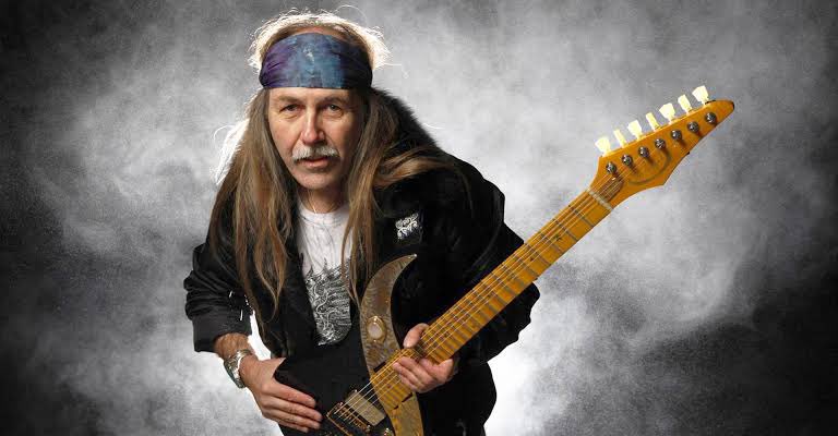 buzz_kunst's tweet photo. #NowPlaying 【No. 567】
Electric Sun (Uli John Roth) - Fire Wind
(From 2nd Album "Fire Wind", 1981)
#HardRock
#ElectricSun
#UliJonRoth
https://t.co/dasXoaCxNt @YouTubeより https://t.co/0RKumxdZam
