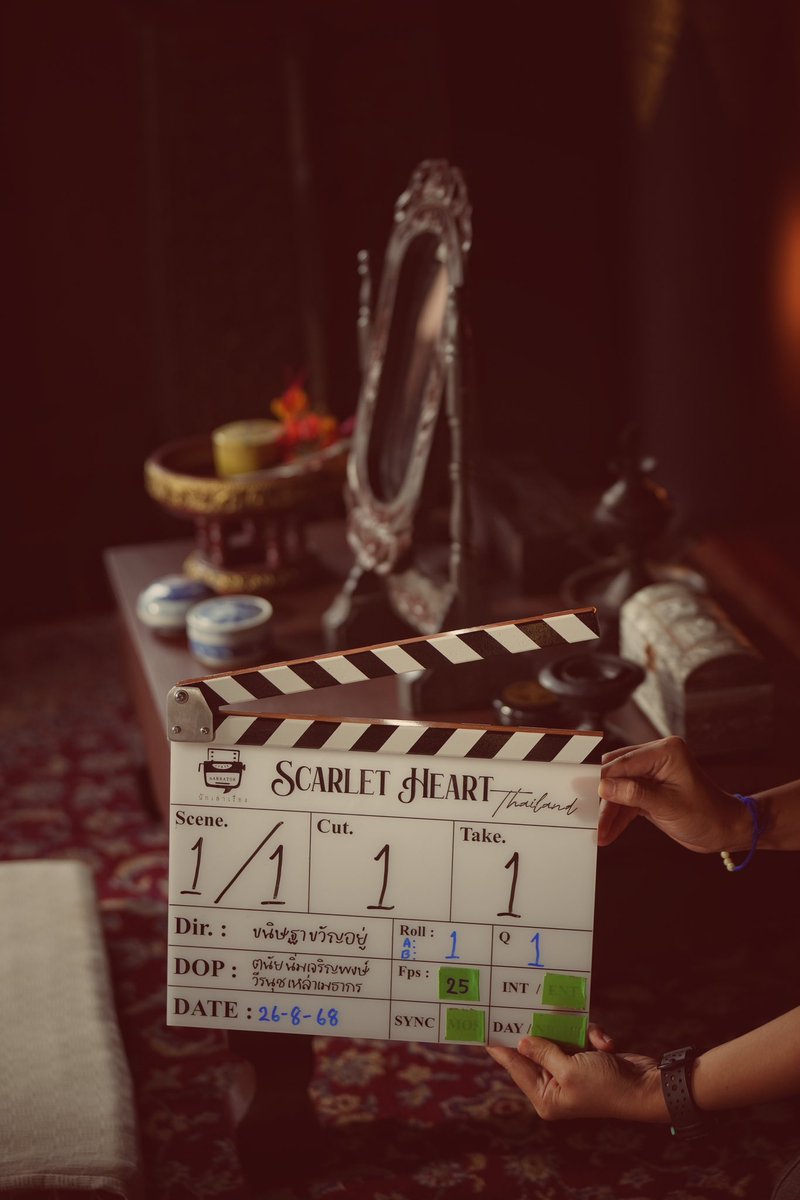 FINALLY, Q1 OF SCARLET HEART TODAY 😭❤️‍🔥👏🏻

Actor Win let's goooo💪🏻

#ScarletHeartTH 
#winmetawin <a href="/winmetawin/">Winmetawin</a>