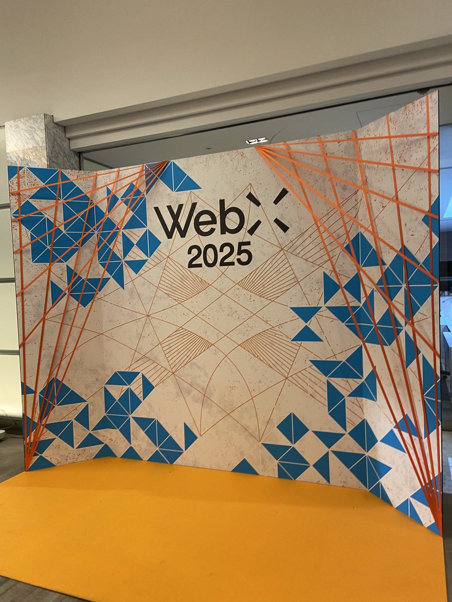 kokishin_mani's tweet photo. サイドに移動!
メイン会場ありがとうございました!
タクシーもありがとうございます🙏
#WebXBLOCKVALUE https://t.co/v95HpMv4B2