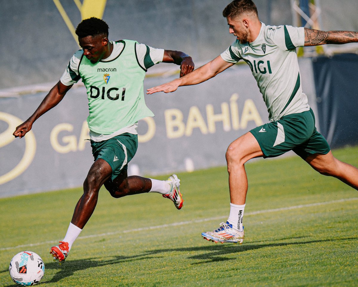 Buenos días, cadistas 🌅

Tras las dos jornadas de descanso, hoy vuelve el #CádizCF a los entrenamientos⚽️