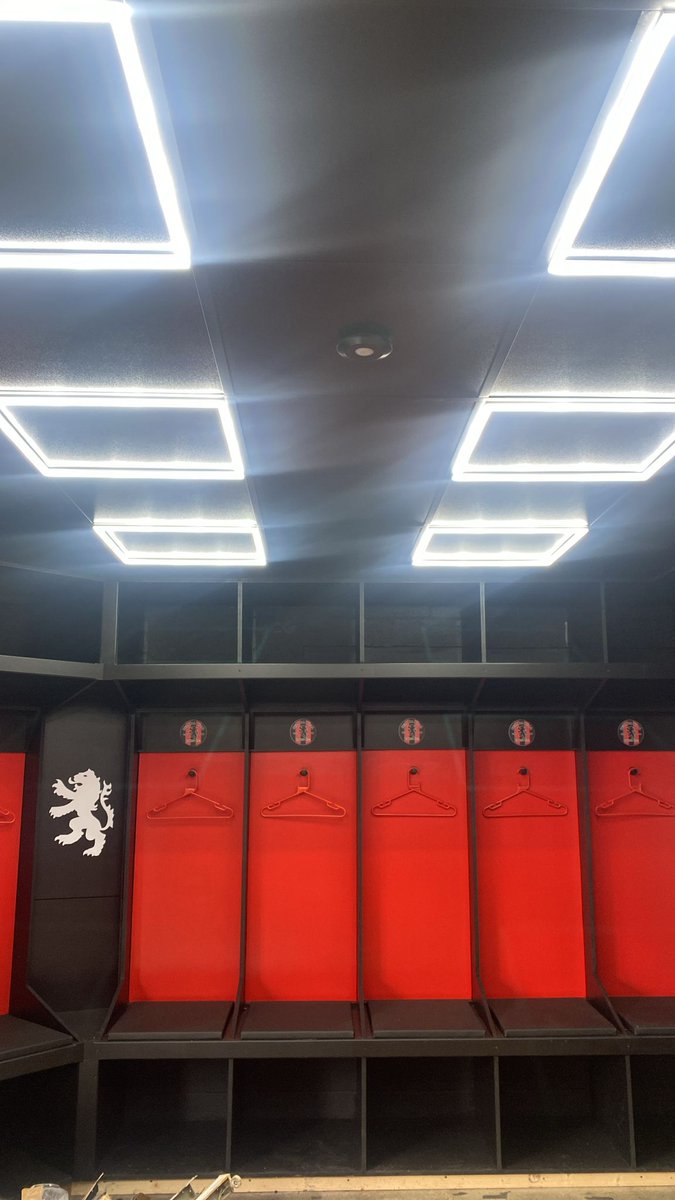 The detail in this changing room🔥 only the floor to go 👀 #upthecolts #newbeginnings ❤️🖤