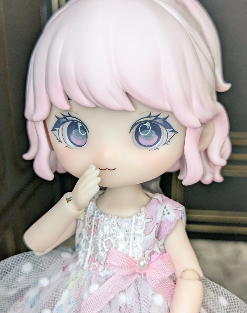 komari様(<a href="/komari_doll/">komari</a>)のフワフワで可愛いワンピースをお迎えしてましたー！絶対ピンク白雪姫に似合うと思って白雪姫が家に来るまで寝かせておりました。めっちゃ可愛いです☺️素晴らしいです💖ありがとうございました✨
#mizuiroya