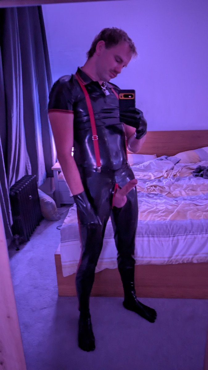 Would you rather see me caged or hard at Folsom? 😈