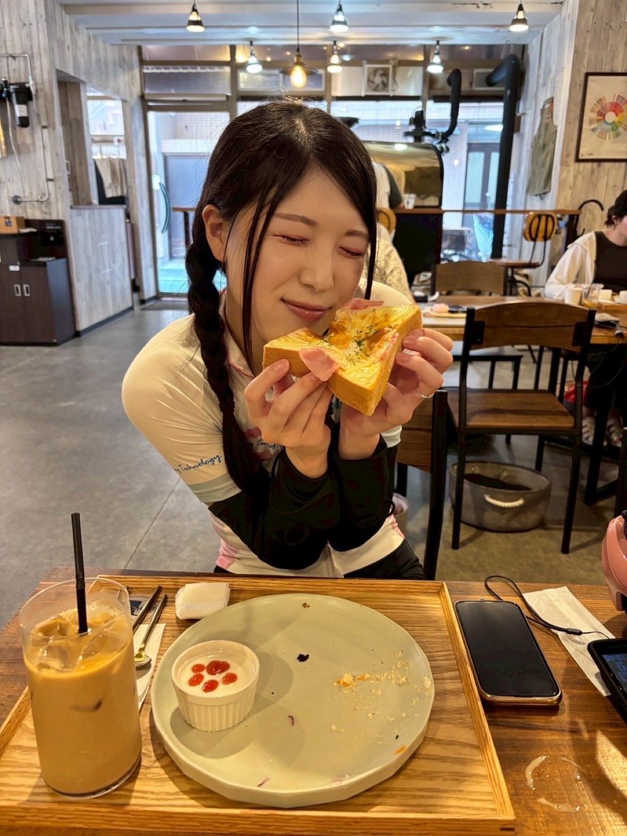 ぽたこ·͜· Bianchi × ピンク💕 tweet media