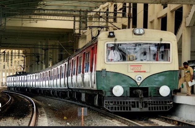 रेवाड़ी~दिल्ली~रेवाड़ी #EMU का संचालन वर्तमान समय की मांग,DL से सभी रूटों पर उपरोक्त गाड़ियों का संचालन,DL~RE पर सेवा नहीं ! <a href="/Rao_InderjitS/">Rao Inderjit Singh</a> ji
#EMU_RE_DL