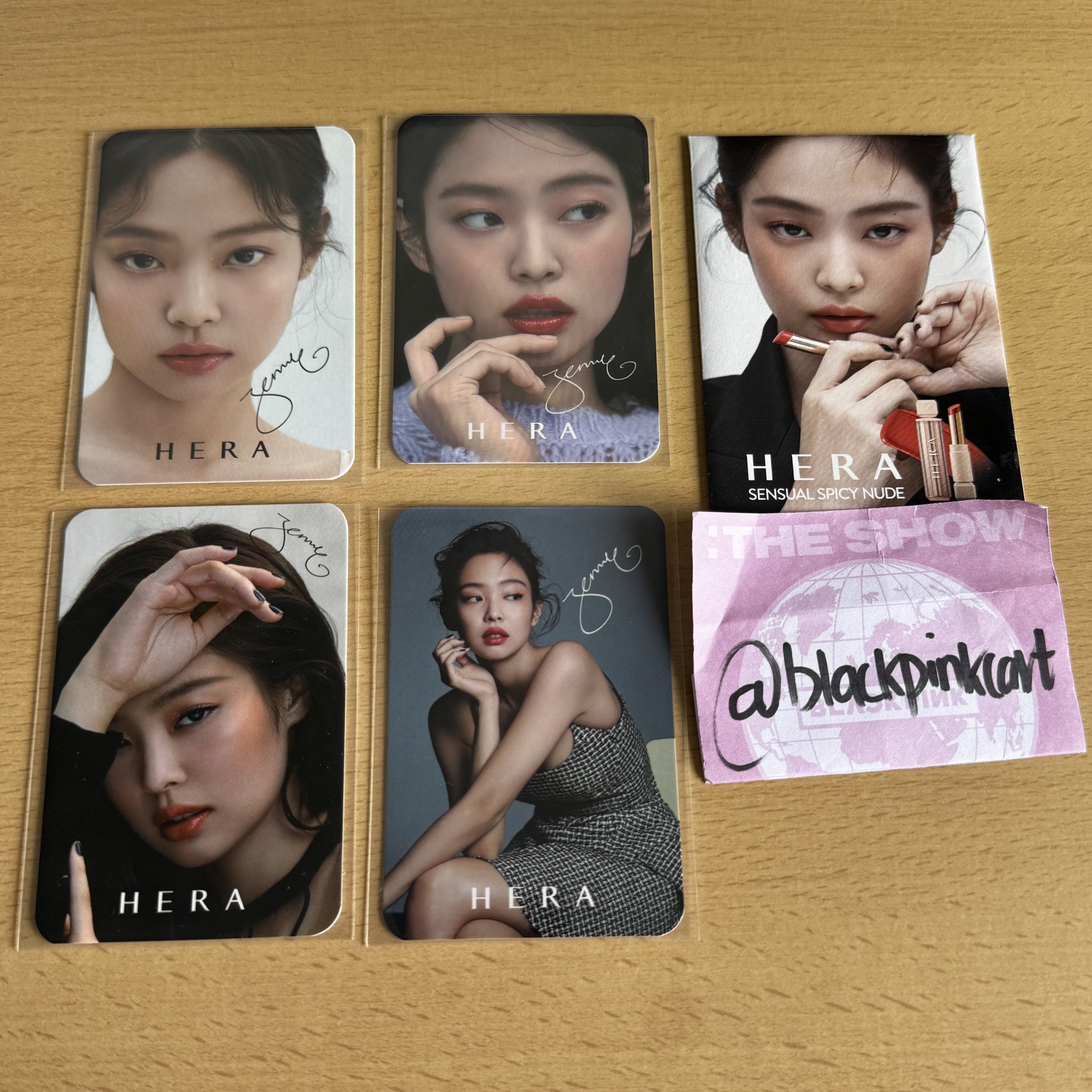 【公式】BLACKPINK Hera JENNIE PHOTOCARD BLACKPINK JENNIE OFFICIAL HERA BLACK PHOTOCARD | eBay