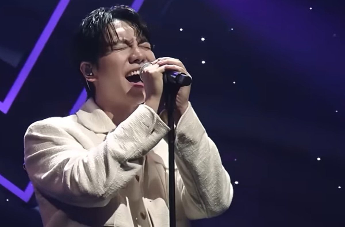 "I didn’t really know whether Lee Seunggi was a singer, an actor, or an MC. But after hearing this song, I realized it completely. #LeeSeunggi is a singer. It’s amazing that he sang this song, which even female singers  [...]
m.blog.naver.com/PostView.naver…

#이승기