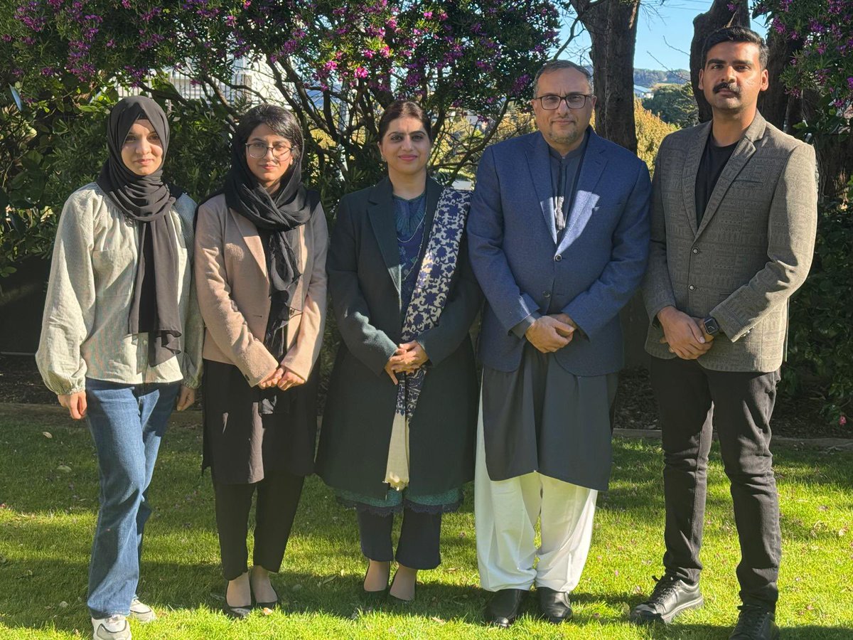 Pleasure to host members of Victoria Pakistan Students Association <a href="/PakinNewZealand/">Pakistan High Commission New Zealand</a> this weekend. Academic linkages are an important pillar of Pakistan 🇵🇰 New Zealand 🇳🇿 friendship; discussed ways to promote collaboration &amp; advance the education agenda.